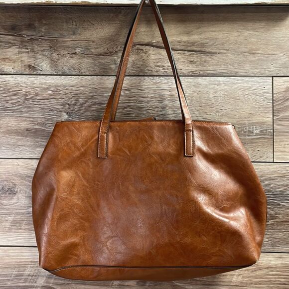Bueno Brown Shoulder Bag Brown Faux Leather - Picture 5 of 16